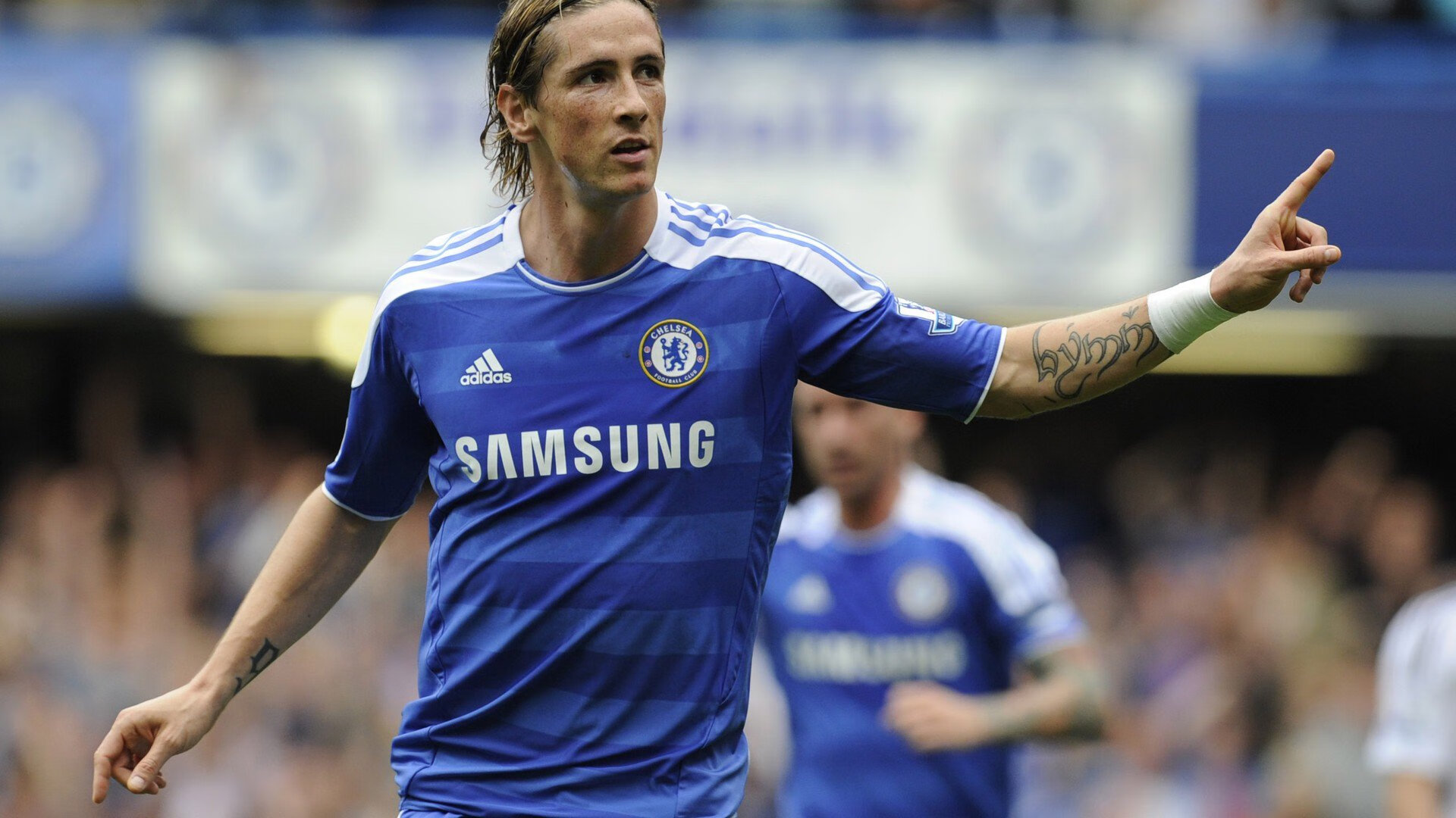 三连胜终结!曼联2-2保级队,1人被锁死就崩盘?冬窗不补真不行!